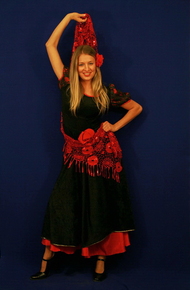 Испанский костюм (женское платье красное-черное)