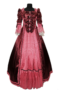 Женское платье в стиле барокко 18 век