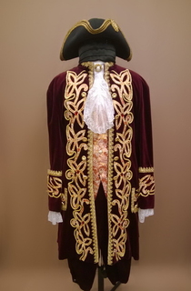Мужской исторический костюм барокко, цвет перезрелая вишня